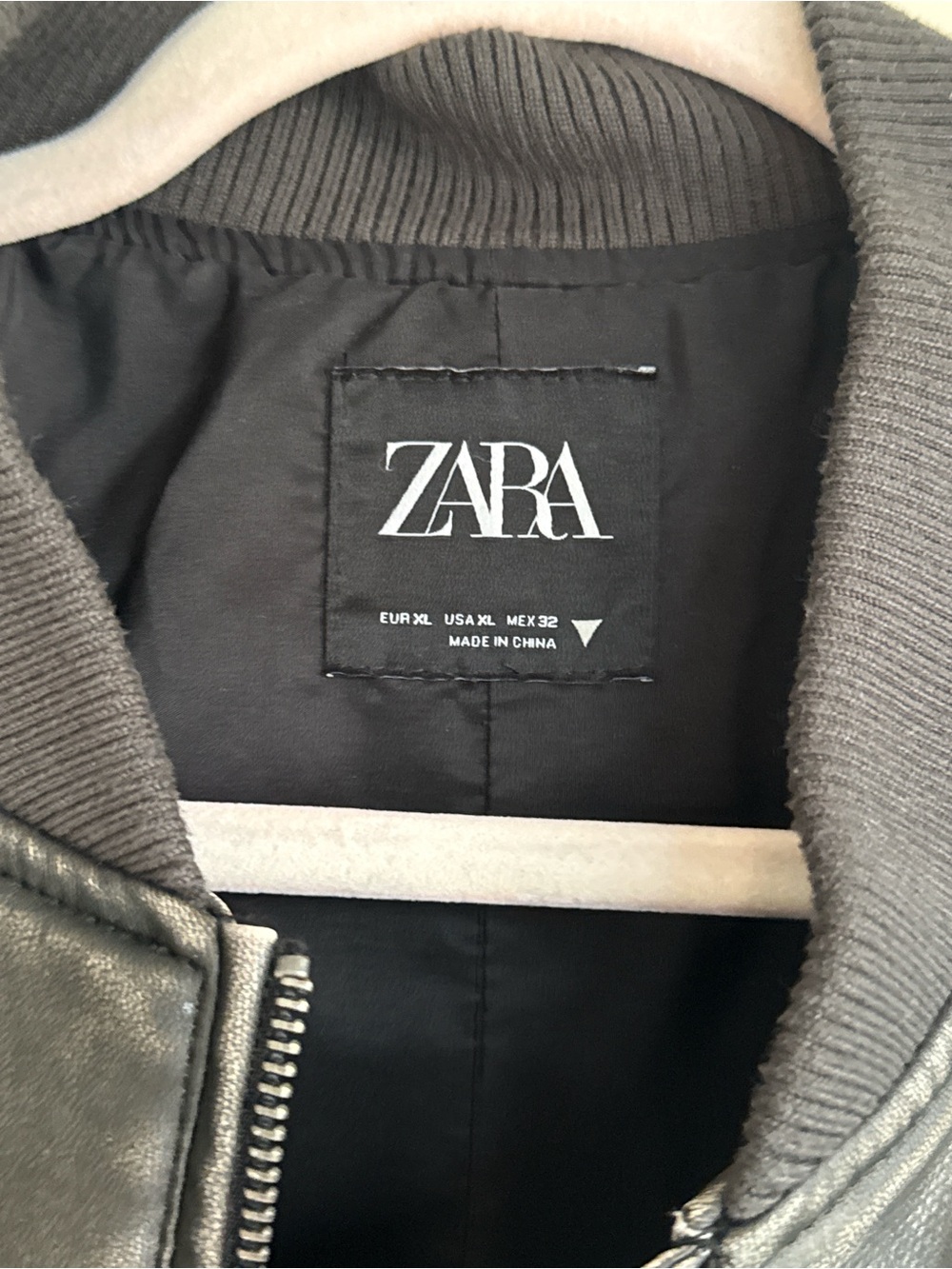 ZARA Black Faux Leather Bomber Jacket - Picture 3 of 3